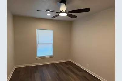 1010 15th Avenue N, Texas City, TX 77590 - Photo 9