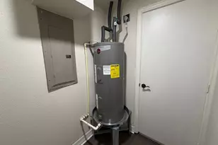 1010 15th Ave N, Texas City, TX 77590 - Photo 7