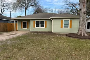 1010 15th Ave N, Texas City, TX 77590 - Photo 1