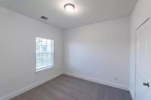 714 Stagecoach Dr, Dayton, TX 77535 - Photo 3