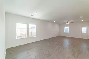 714 Stagecoach Dr, Dayton, TX 77535 - Photo 15