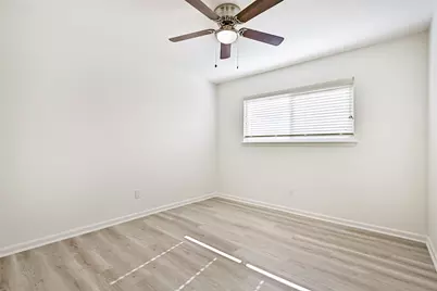 409 Linda Lane, Friendswood, TX 77546 - Photo 27