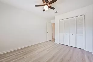 409 Linda Ln, Friendswood, TX 77546 - Photo 35