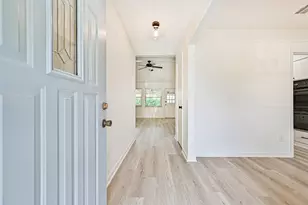 409 Linda Ln, Friendswood, TX 77546 - Photo 5