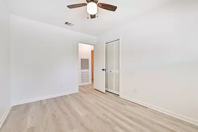 409 Linda Lane, Friendswood, TX 77546 - Photo 33