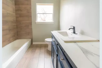 5826 Flamingo Drive, Houston, TX 77033 - Photo 19