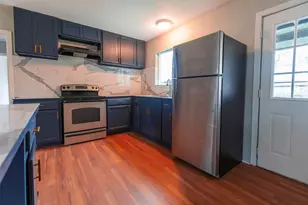 5826 Flamingo Dr, Houston, TX 77033 - Photo 9