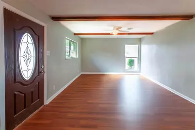 5826 Flamingo Drive, Houston, TX 77033 - Photo 3