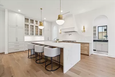 9213 Hilldale Street, Spring Valley Village, TX 77055 - Photo 11