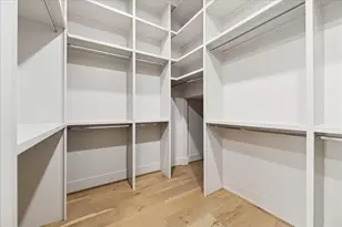 9213 Hilldale St, Spring Valley Village, TX 77055 - Photo 31