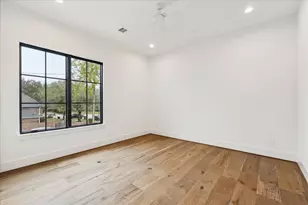 9213 Hilldale St, Spring Valley Village, TX 77055 - Photo 39