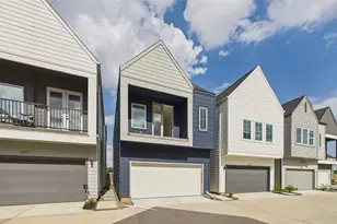 3011 Jensen Spgs Ln, Houston, TX 77026 - Photo 7