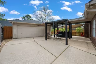 4407 Broadleaf St, Houston, TX 77345 - Photo 27