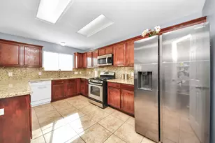 12022 Parkers Hideaway Dr, Houston, TX 77089 - Photo 23