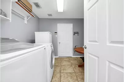 12022 Parkers Hideaway Drive, Houston, TX 77089 - Photo 25