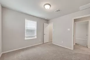 2110 Spring Hollow Dr, Baytown, TX 77521 - Photo 35