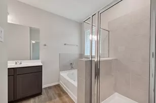 2110 Spring Hollow Dr, Baytown, TX 77521 - Photo 27