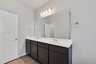 2110 Spring Hollow Dr, Baytown, TX 77521 - Photo 29