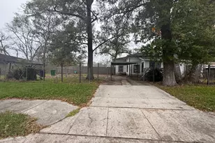 2630 Carmel St, Houston, TX 77091 - Photo 11