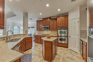 11 N French Oaks Circle, The Woodlands, TX 77382 - Photo 17