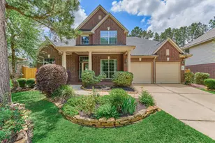 11 N French Oaks Circle, The Woodlands, TX 77382 - Photo 1