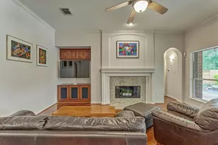 11 N French Oaks Circle, The Woodlands, TX 77382 - Photo 11