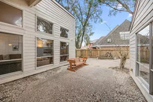 8011 Suspiro Dr, Houston, TX 77083 - Photo 25