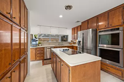 8011 Suspiro Drive, Houston, TX 77083 - Photo 11