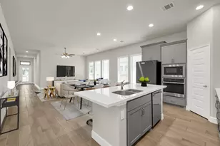 328 Rise Ln, Montgomery, TX 77316 - Photo 3