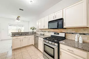 19443 Maywood Falls Cir, Houston, TX 77084 - Photo 15