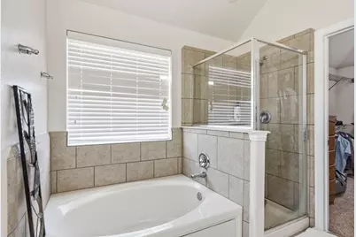 10031 Kendahlwood Lane, Tomball, TX 77375 - Photo 23