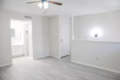 10912 Gulf Freeway #25, Houston, TX 77034 - Photo 7