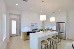 136 E 37th St, Houston, TX 77018 - Photo 7