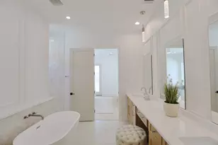 136 E 37th St, Houston, TX 77018 - Photo 23