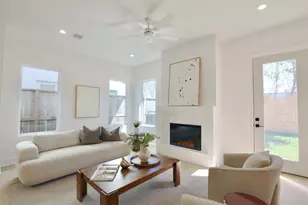 136 E 37th St, Houston, TX 77018 - Photo 19