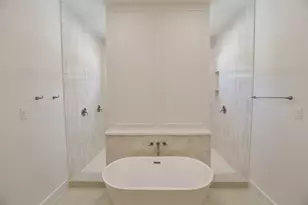 136 E 37th St, Houston, TX 77018 - Photo 27