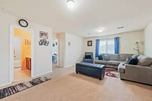 7302 Pavilion Dr, Houston, TX 77083 - Photo 15