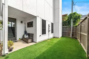 4621 Chartres St, Houston, TX 77004 - Photo 3