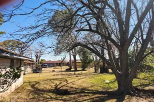 7726 Spinet St, Houston, TX 77016 - Photo 5