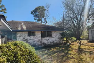 7726 Spinet St, Houston, TX 77016 - Photo 3