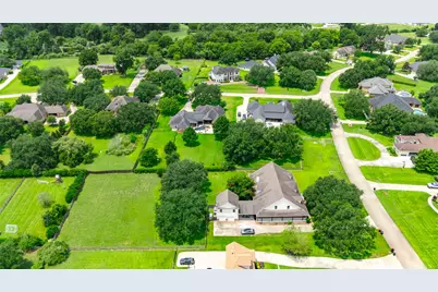 3811 Westerdale Drive, Fulshear, TX 77441 - Photo 5