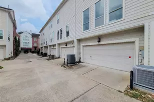 1315 Oneil St, Houston, TX 77019 - Photo 43