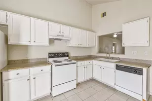 6343 Clemson St, Houston, TX 77092 - Photo 5