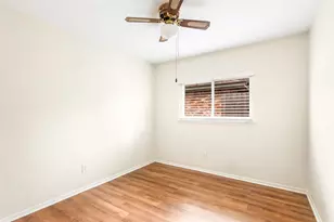 2722 Foliage Green Dr, Houston, TX 77339 - Photo 17