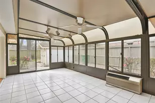 2722 Foliage Green Dr, Houston, TX 77339 - Photo 5