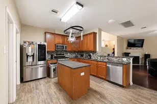 2422 Comal Dr, Deer Park, TX 77536 - Photo 17
