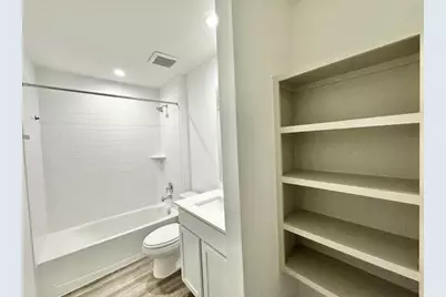 1210 Hughes Crossing Drive, Rosharon, TX 77583 - Photo 13