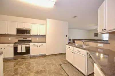 2719 Magnolia Hills Trl, Houston, TX 77038 - Photo 21