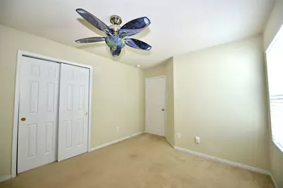 2719 Magnolia Hills Trl, Houston, TX 77038 - Photo 9