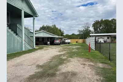 11226 W Jacinto Drive, Houston, TX 77044 - Photo 3
